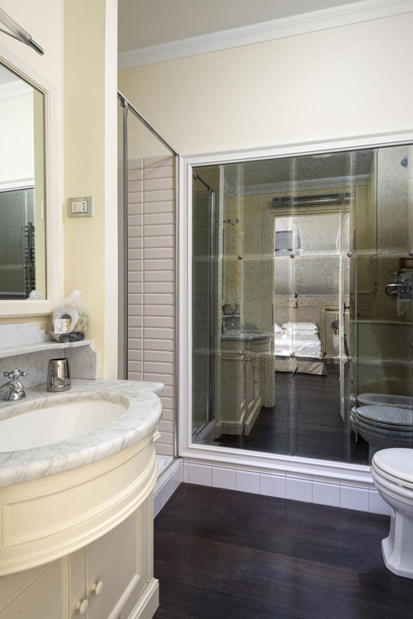 Unyca - Luxury Central Suite Флоренция Экстерьер фото