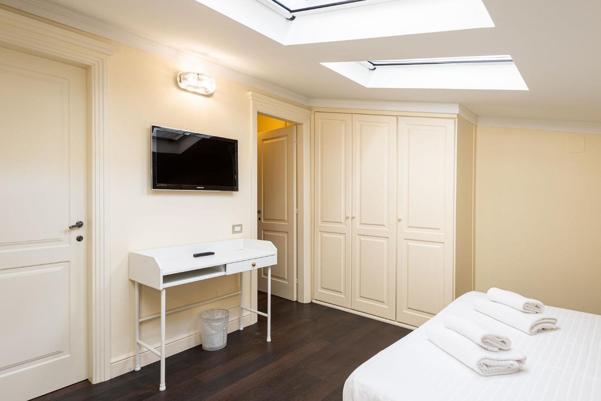 Unyca - Luxury Central Suite Флоренция Экстерьер фото